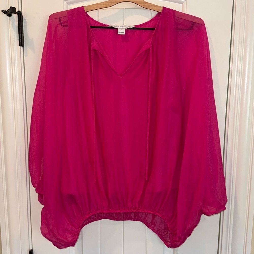 Diane von Furstenberg Emelia Pink Flowy Batwing Silk Sheer Blouse • XS/S 0-2 - Picture 2 of 16